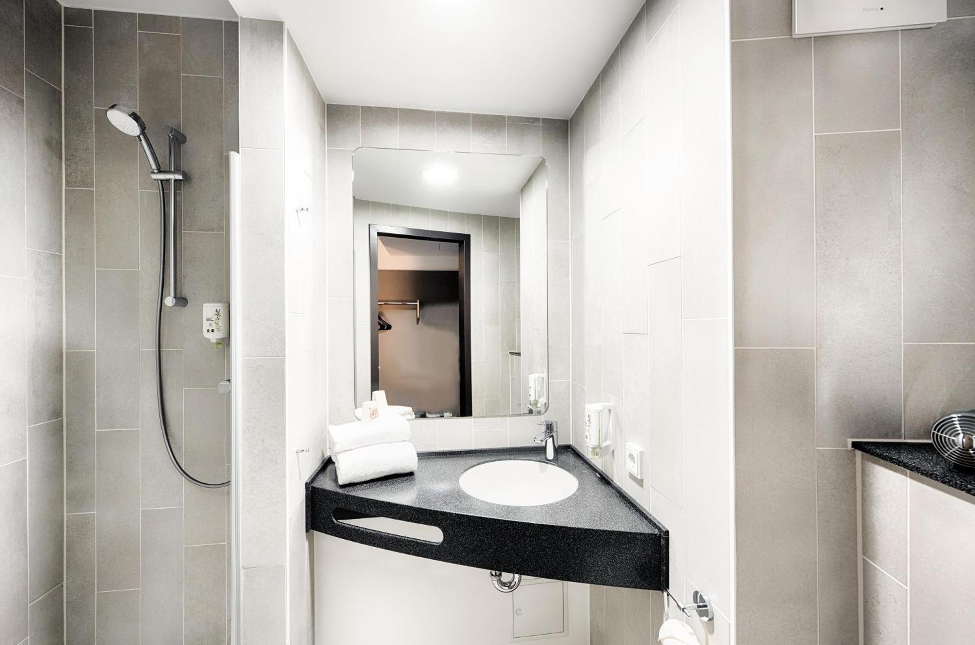 B&B Hotel Dresden City-Sued ภายนอก รูปภาพ